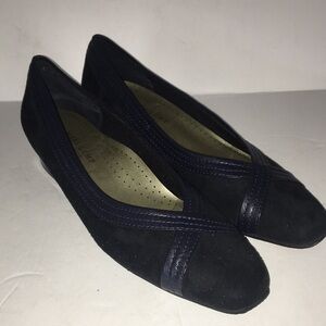 Mark Lemp Classics Black Suede and Leather Tracy Pumps